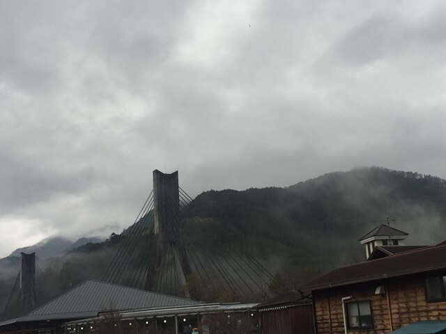 うめキャンプ村 橋